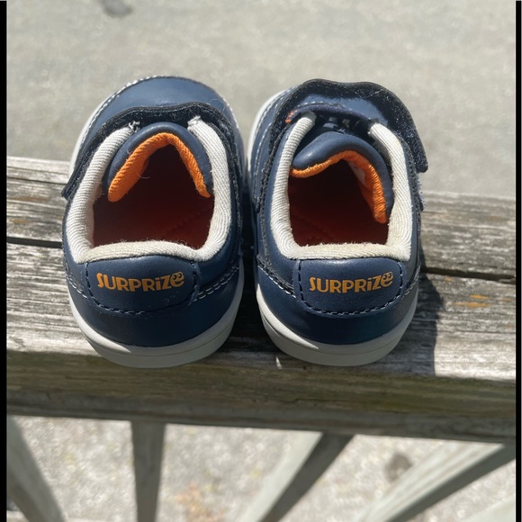 Stride rite kids sneakers - Picture 2 of 5